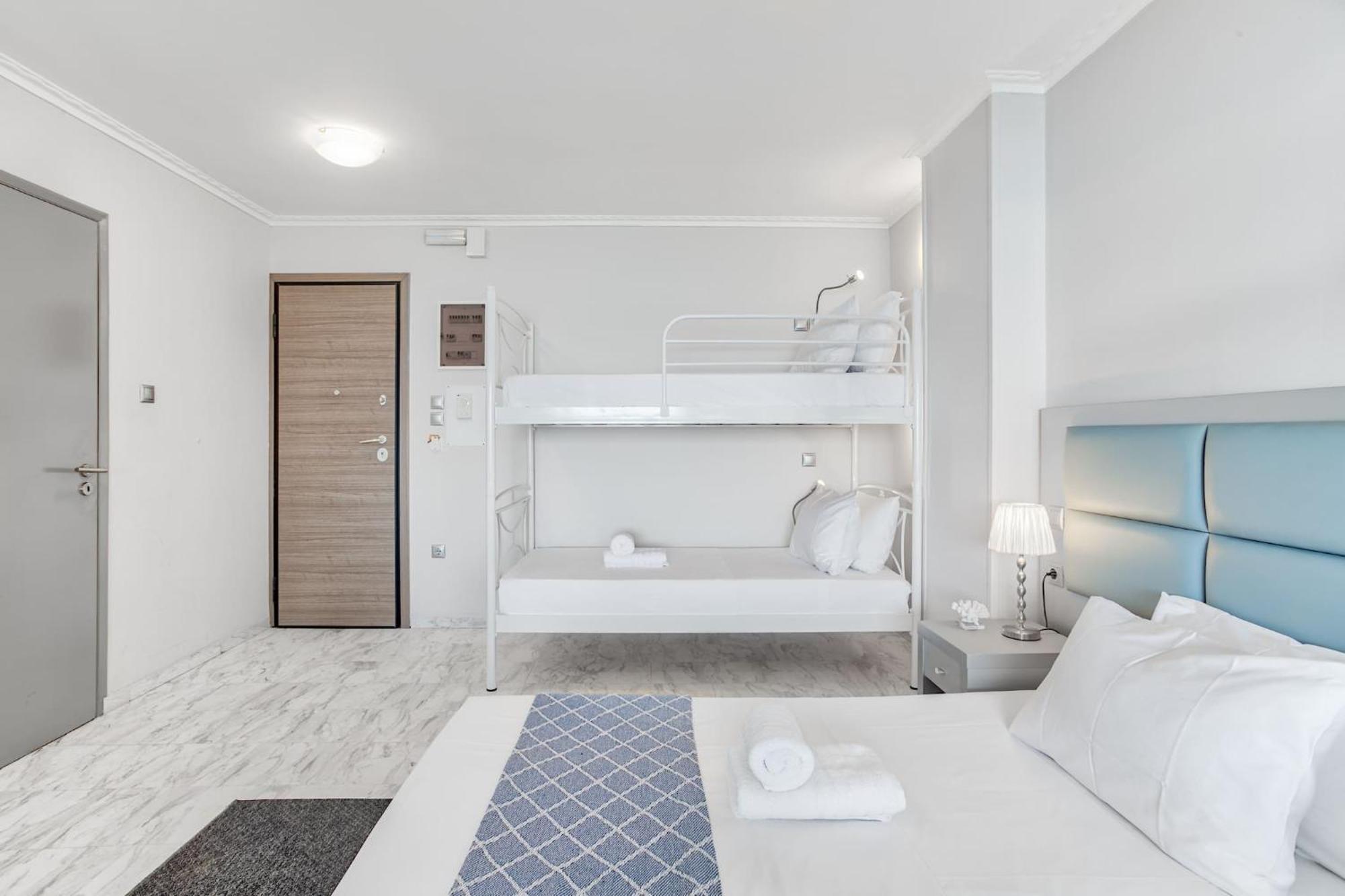 Appartement Modern Seaside Oasis In Pireas, Seaview & King Bed Extérieur photo